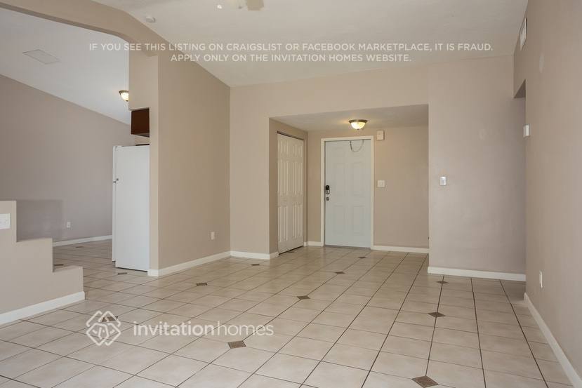 Building Photo - 16310 SW 109th Ave