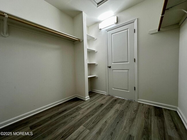 Building Photo - 373 Yorkshire Pl