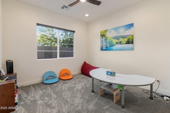 Building Photo - 4236 E Whisper Rock Trl