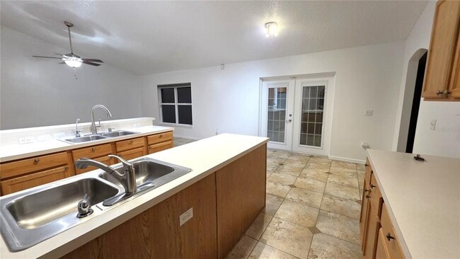 Building Photo - 1699 Landfair Ave