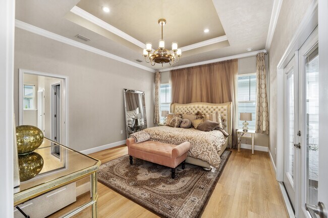 Owner's suite opens to lanai - 13265 SW 9th Rd