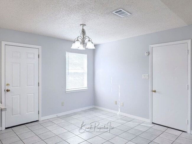 Building Photo - 1341 Dog Track Rd