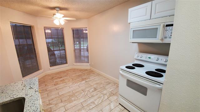 Building Photo - 2813 Shady Grove Dr