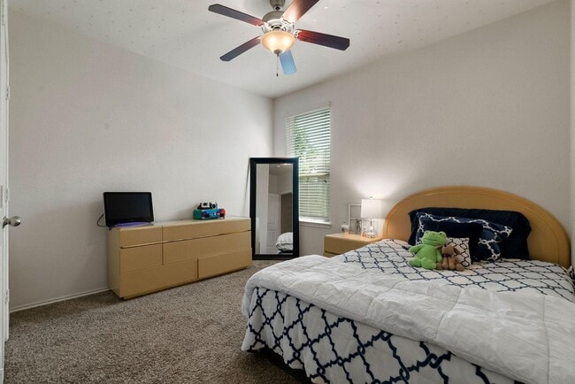 Building Photo - 14011 Wolftrap Ln