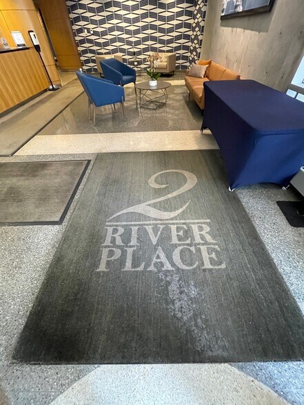 Main Lobby - 720 N Larrabee St Unit 1707