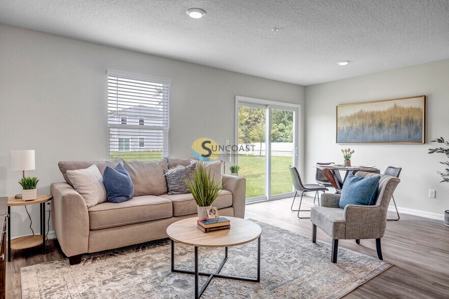 Building Photo - 6534 Sweetbay Ln