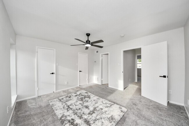 Building Photo - 18209 Vinland Dr