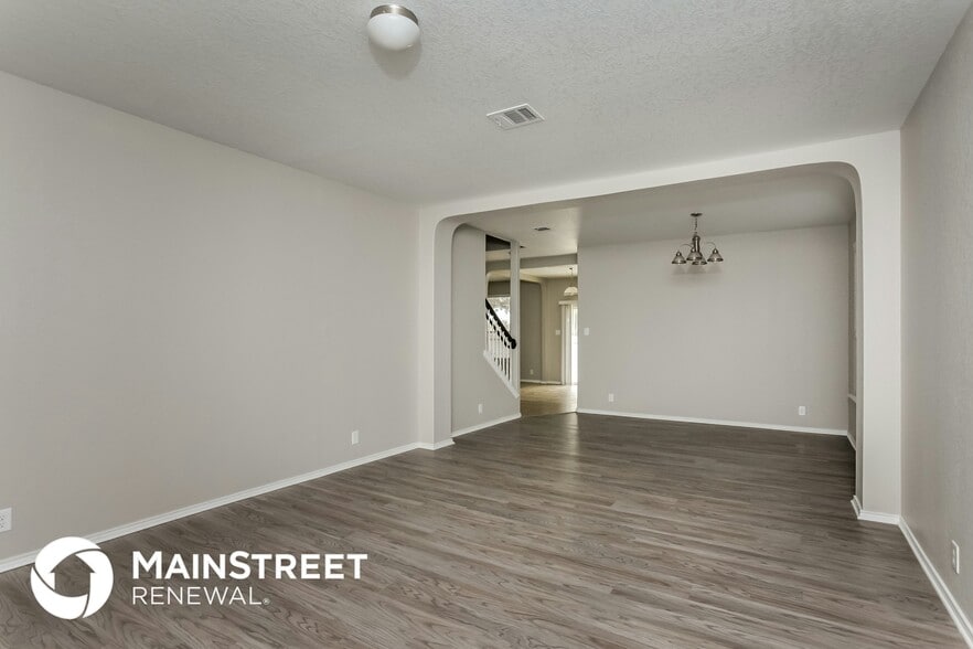 Building Photo - 205 Sunset Heights