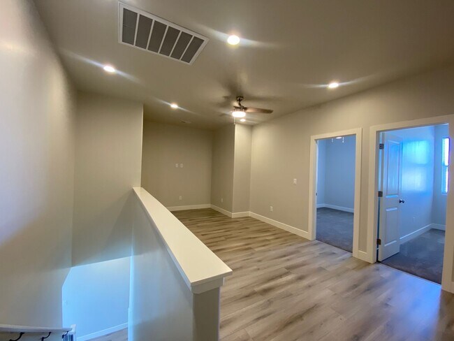 Building Photo - 3 BEDROOM SAND HOLLOW TOWNHOME FOR RENT!