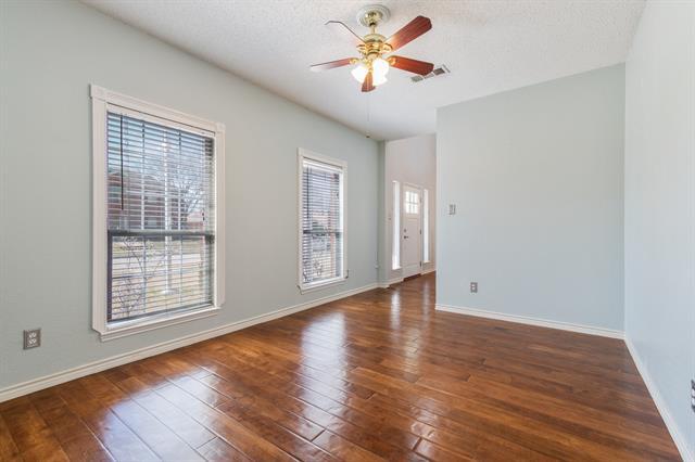 Building Photo - 1415 Normandy Ln