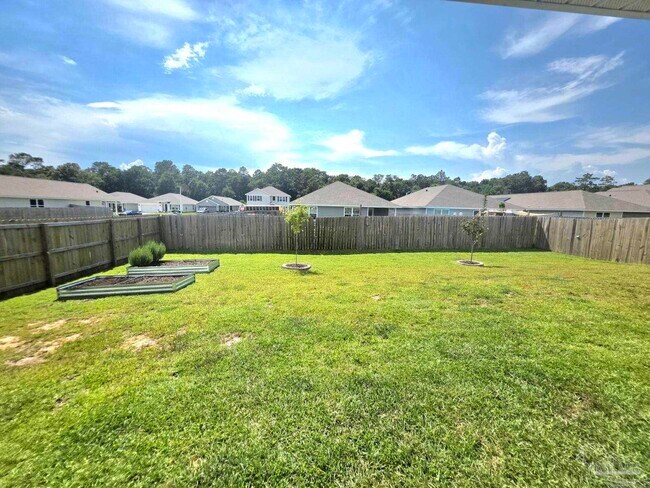Building Photo - 4375 White Cedar Ct