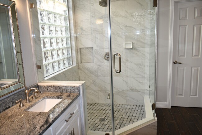 Building Photo - 5302 Fairwick Ct