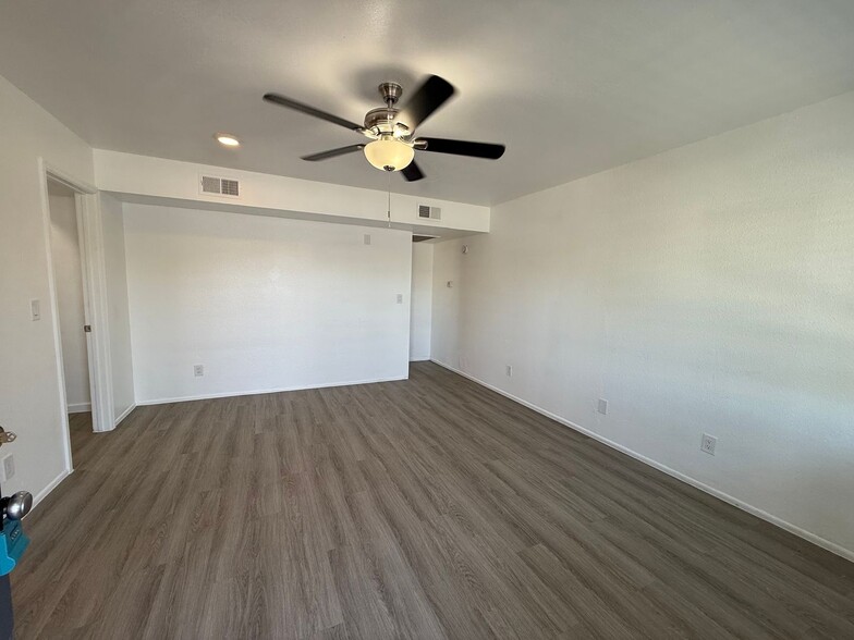 Interior Photo - The Davenport