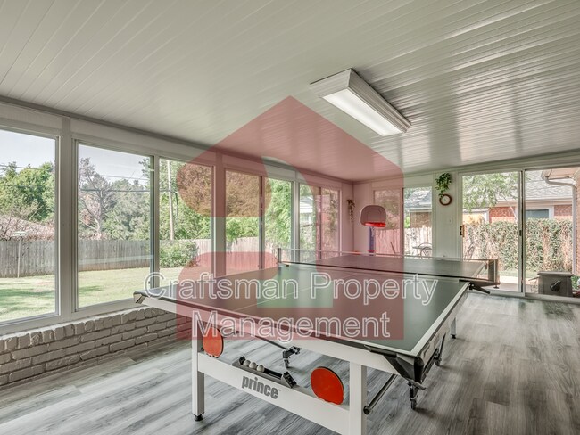 Building Photo - 2024 NW 45th St