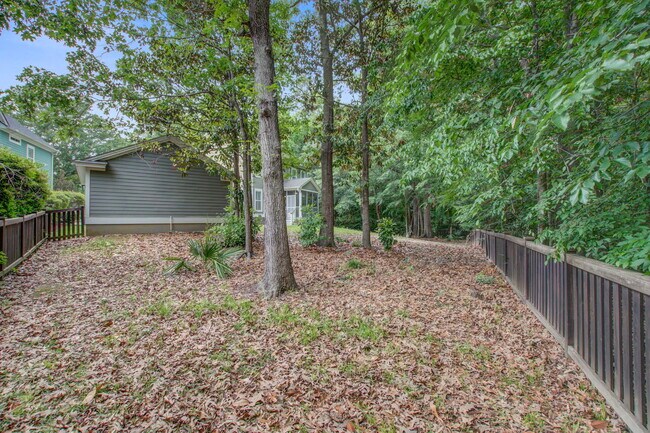 Building Photo - 1811 Luna Ct