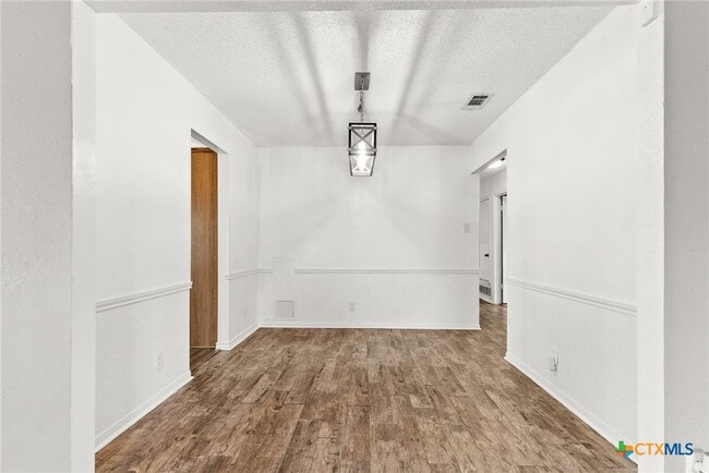 Building Photo - 4802 Canyon Cir