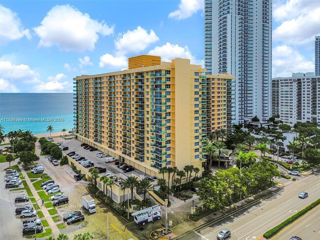 Building Photo - 2501 S Ocean Dr