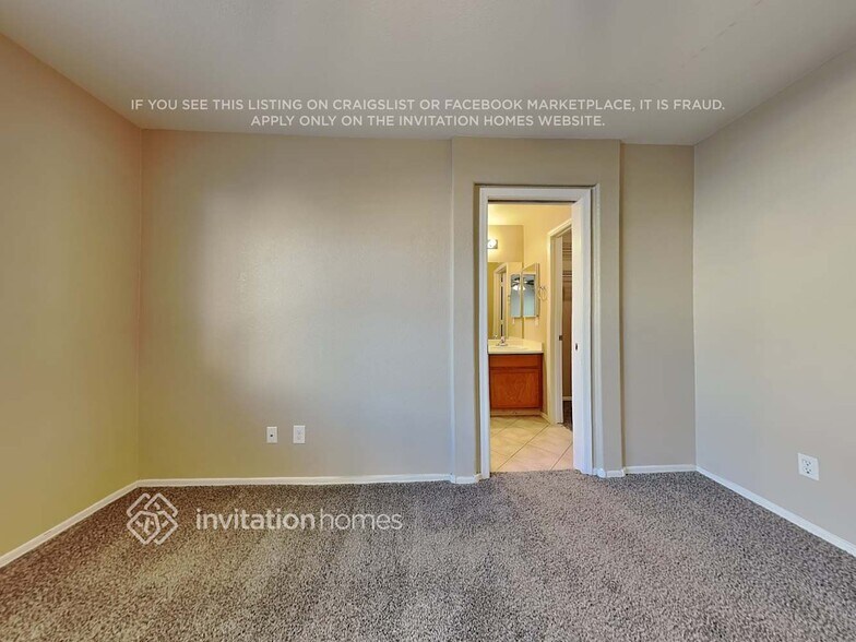 Building Photo - 834 E Impreria St