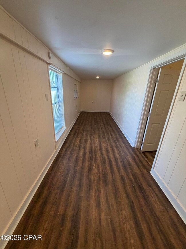 Building Photo - 1002 Indiana Ave