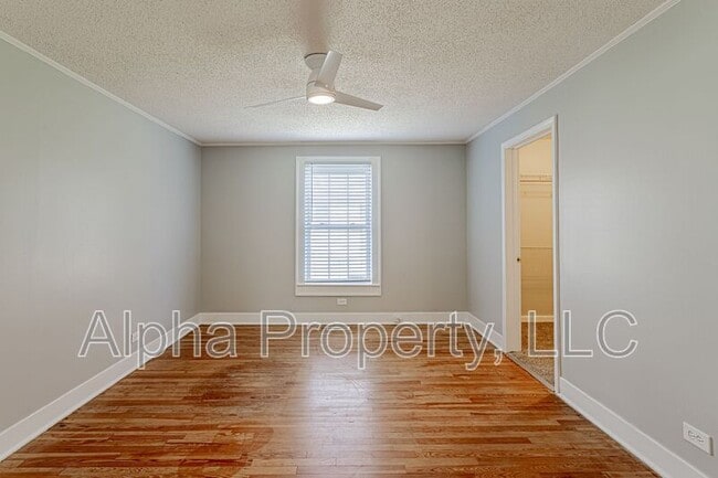 Building Photo - 407 Cedar Lane Rd