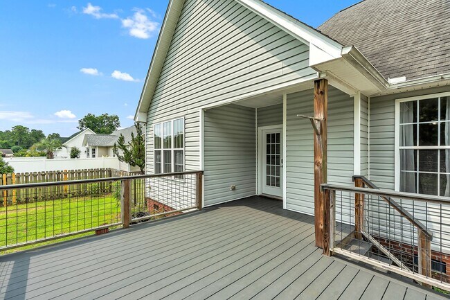 Building Photo - 210 Raven Ridge Ct