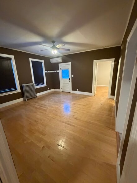 Living Room - 24 Lee St