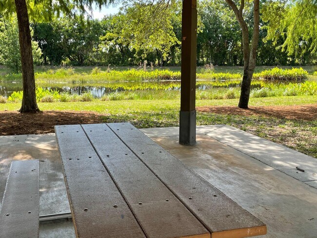 Building Photo - 7840 Sonoma Springs Cir