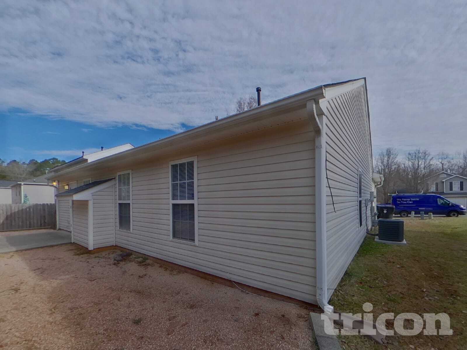 Building Photo - 882 Anchor Way NE