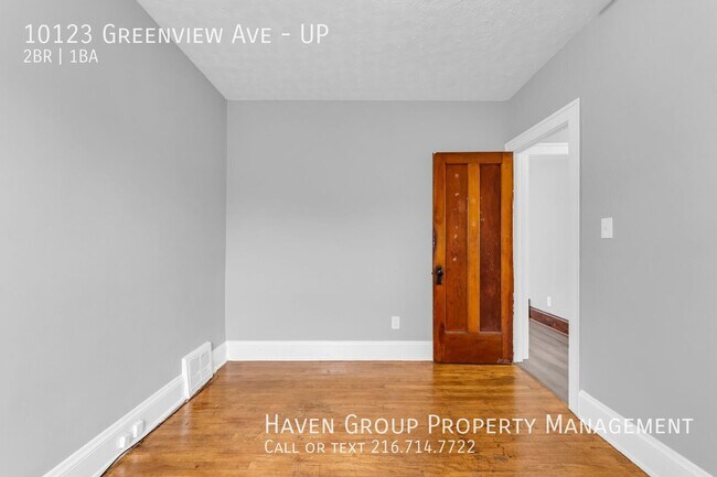 Building Photo - 10123 Greenview Ave