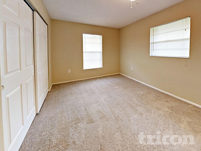 Building Photo - 5360 Alhambra Way S