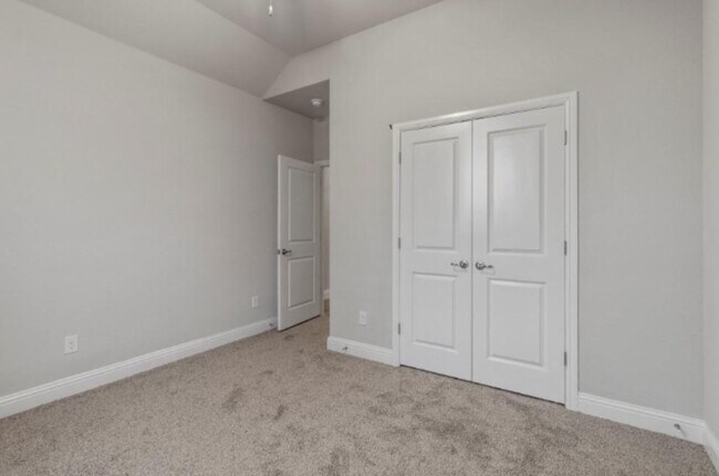 Building Photo - 4804 Dewy Rose Lane, Fort Worth, Texas 76131