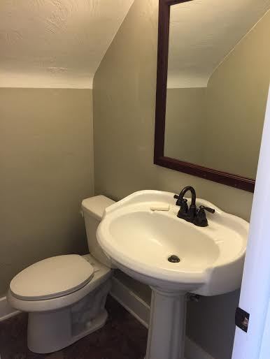 Building Photo - **********Gorgeous Scott Township 3-Bed/1....