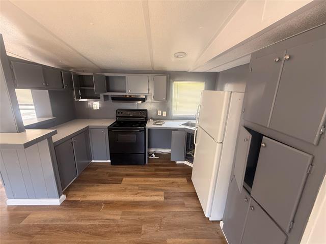 Building Photo - 541 Simmons Dr