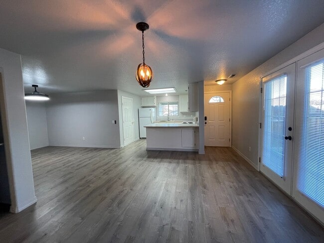 Building Photo - 1546-1548 Skyhawk Ridge