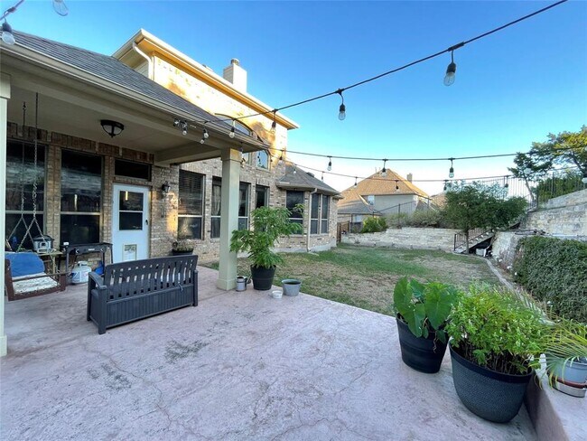 Building Photo - 7625 Crackling Creek Dr