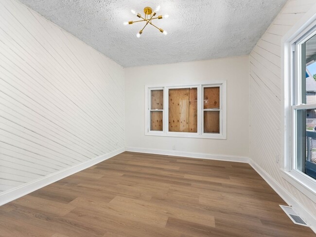 Building Photo - Beautifully Renovated 4-Bedroom Home with Designer Kitchen, Updated Bath & Central Air – Availabl...