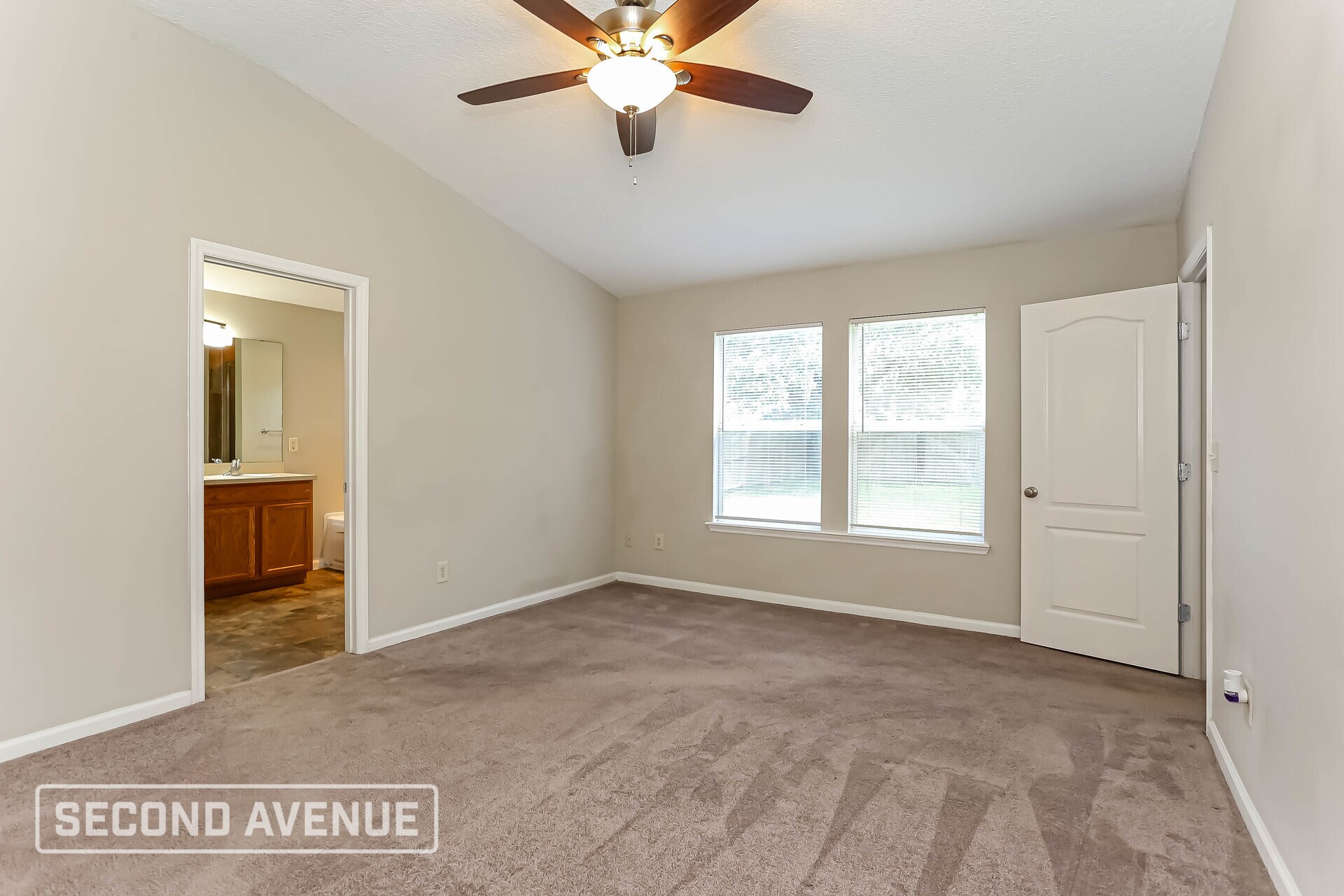 Building Photo - 876 Bonaparte Landing Ct