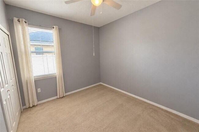 Building Photo - 152 Highland Meadows Ave