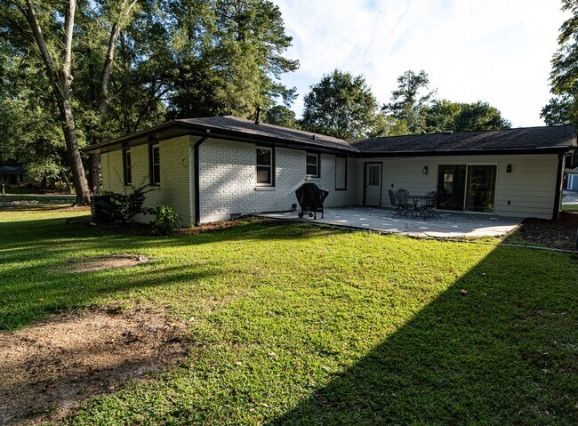 Building Photo - 369 Crane Dr