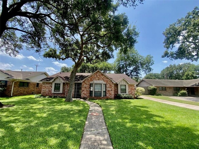 Building Photo - 2206 Tannehill Dr