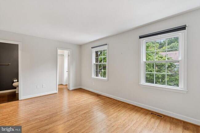 Building Photo - 5875 Woodfield Estates Dr