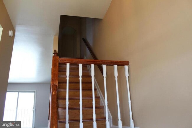 Building Photo - 1086 Travis Ln