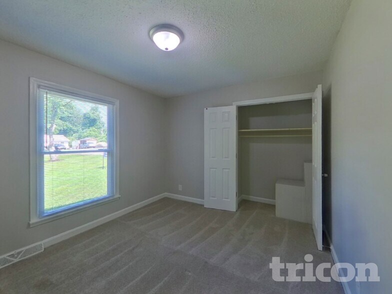 Building Photo - 839 Lundy Ln