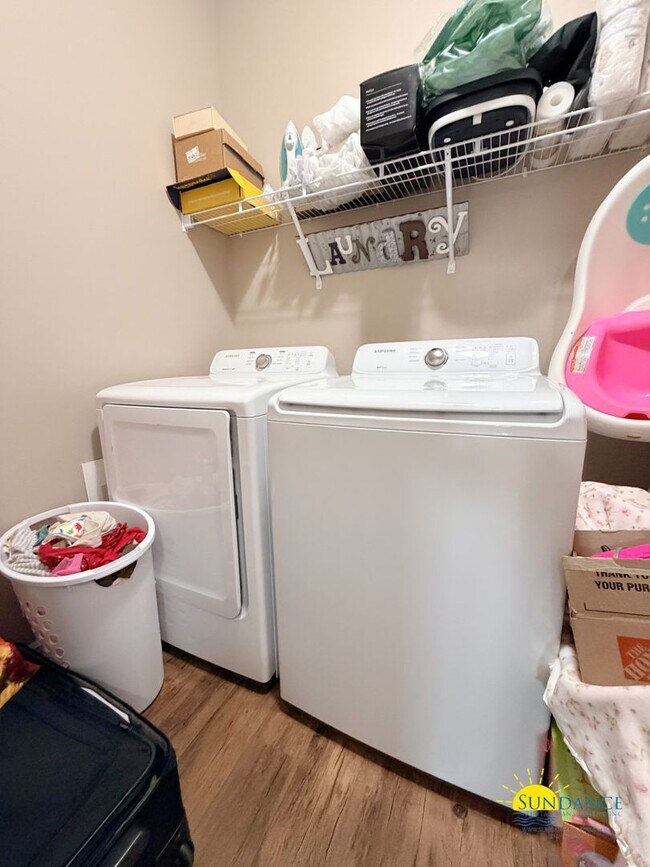 Building Photo - Spacious 4BR Home in Treasure Isle Estates in Navarre!