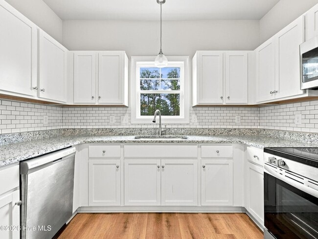 Building Photo - 227 Crab Claw Spit Ln