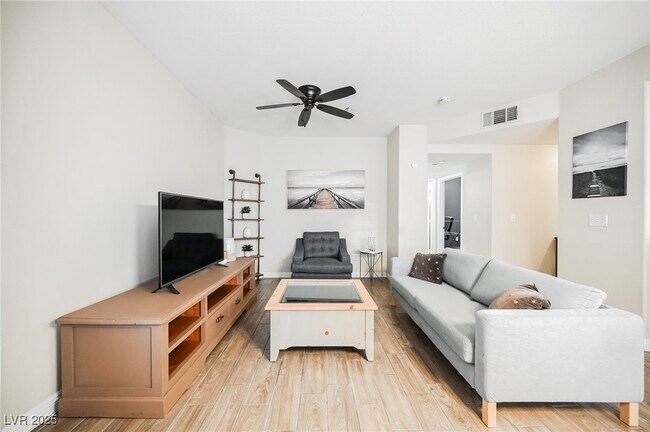 Building Photo - 833 Aspen Peak Loop