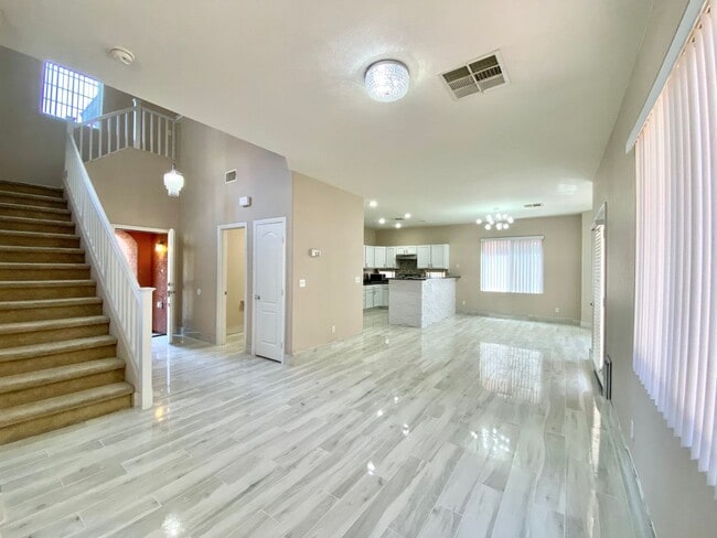 Building Photo - Nice 2-story single-family house with 3 Bedrooms, 2.5 Bathrooms