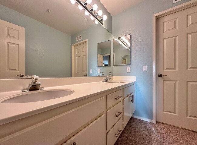 Building Photo - Modern Comfort in Vista: 3BR/2.5BA Rental Home with Central AC, 2-Car Garage, and Luxurious Upgra...