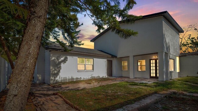 Building Photo - 8641 May Cir