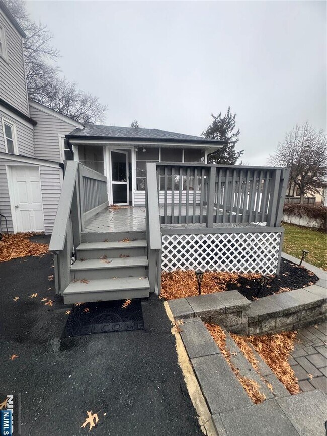 Building Photo - 631 Grant